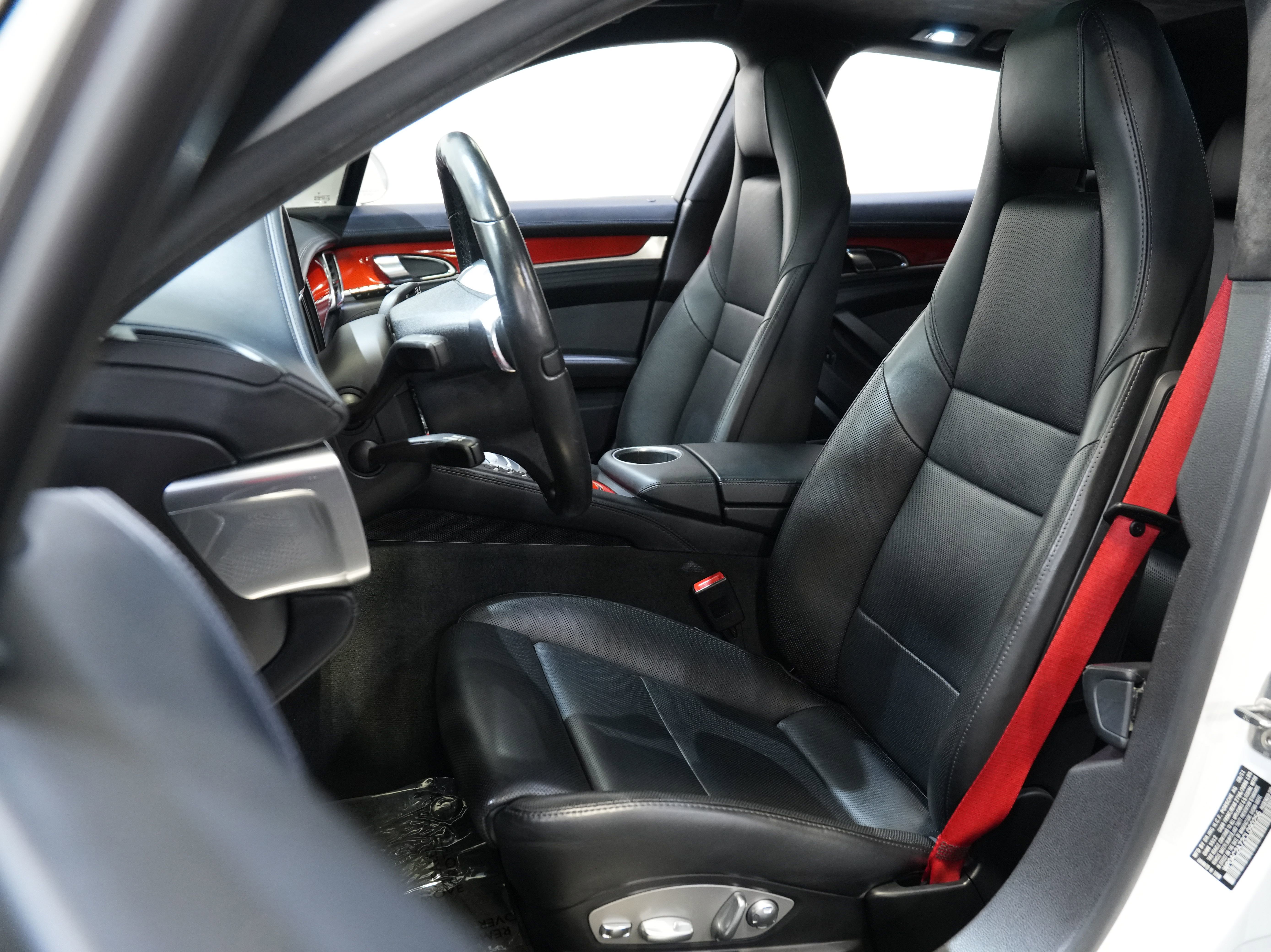 Used 2012 Porsche Panamera AWD/4WD image 32