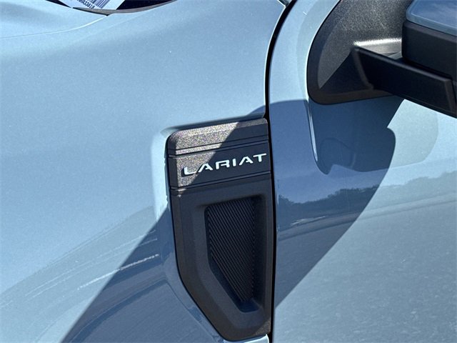 Used 2022 Ford Maverick Lariat w/ Lariat Luxury Package image 12