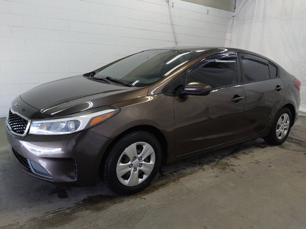 Used 2017 Kia Forte LX w/ LX Popular Package image 2