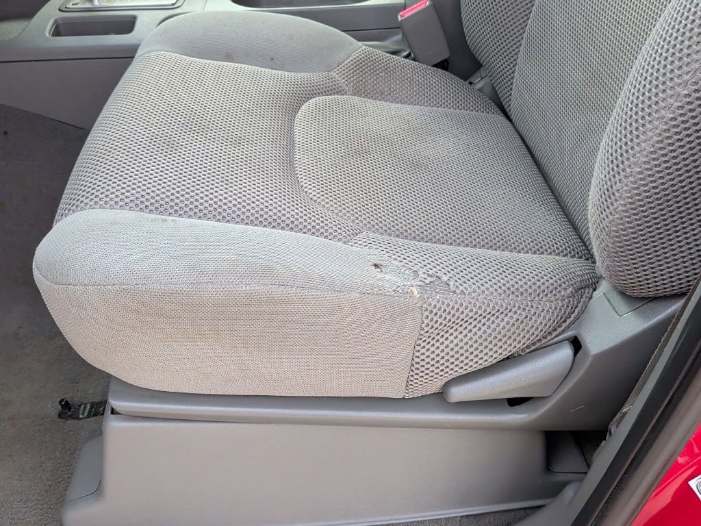 Used 2008 Nissan Frontier SE w/ SE Value Truck Pkg image 13