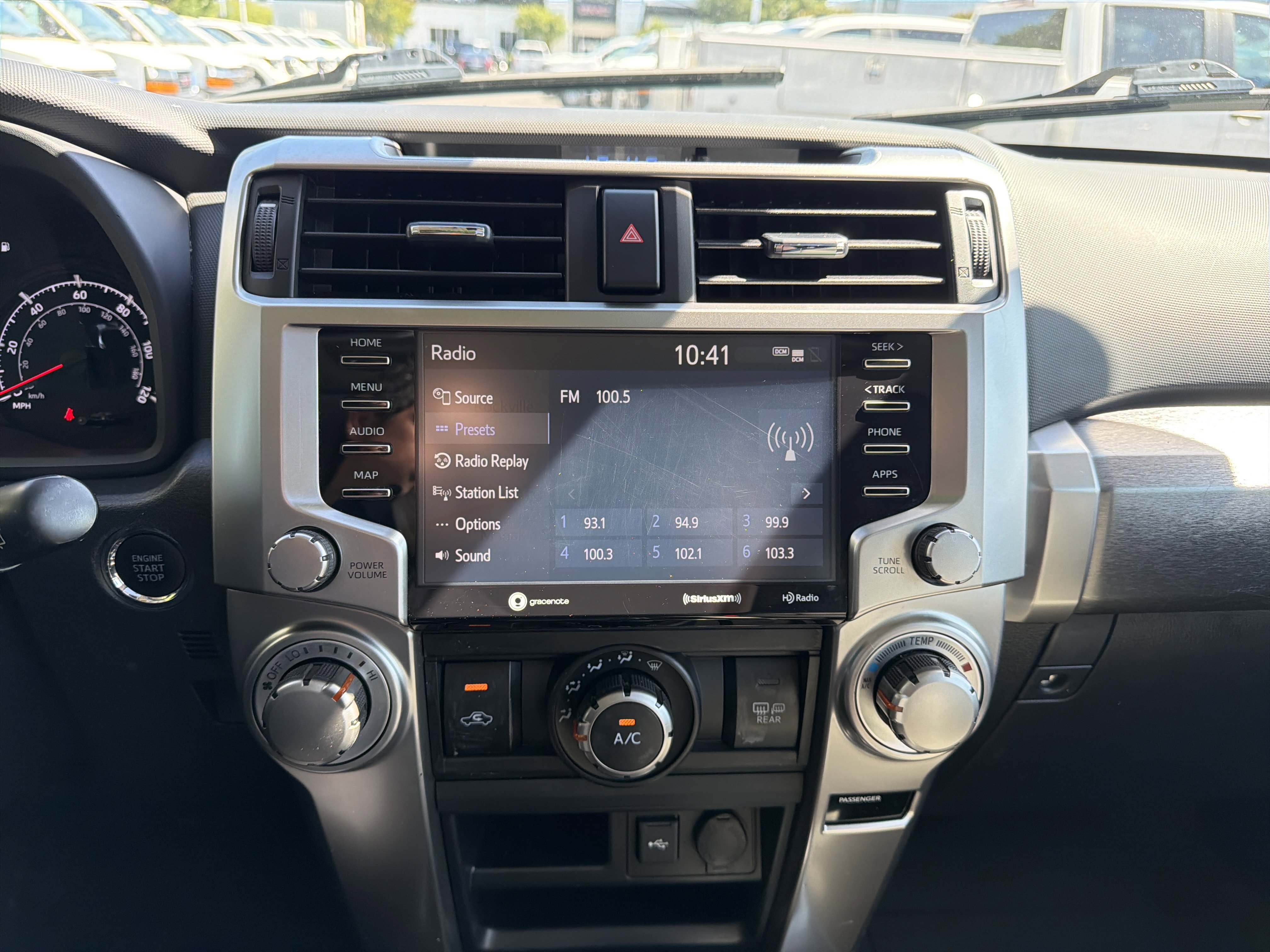 Used 2020 Toyota 4Runner SR5 Premium w/ Moonroof Package AWD/4WD image 23