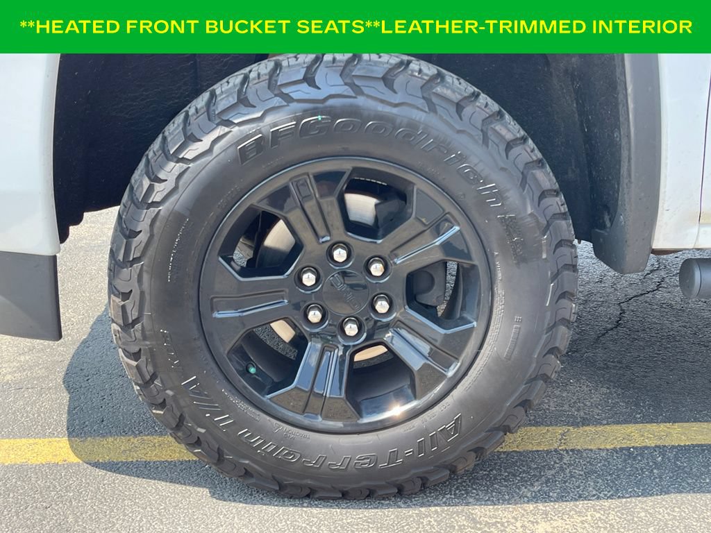 Used 2017 GMC Sierra 1500 SLT w/ All Terrain X Package AWD/4WD image 10