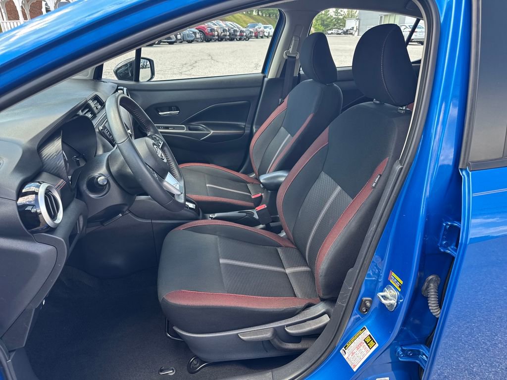 Used 2024 Nissan Versa SR FWD image 10