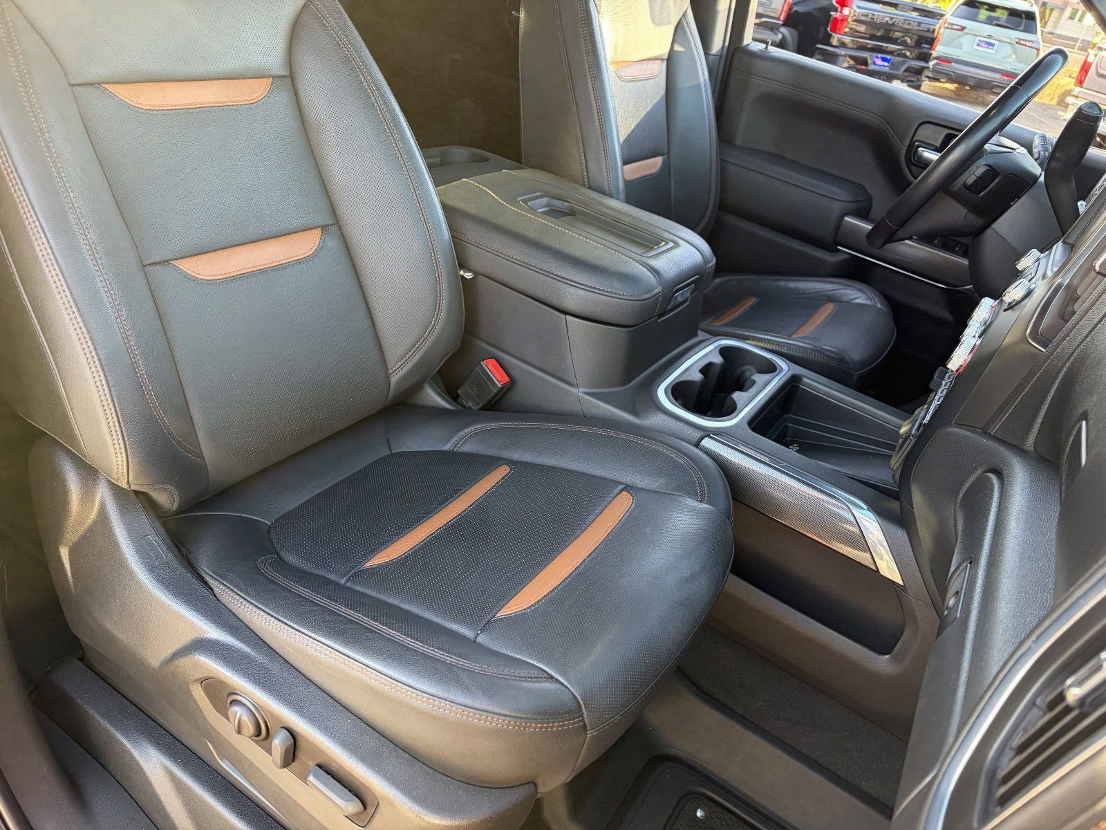 Certified 2022 GMC Sierra 1500 AT4 w/ AT4 Preferred Package AWD/4WD image 11