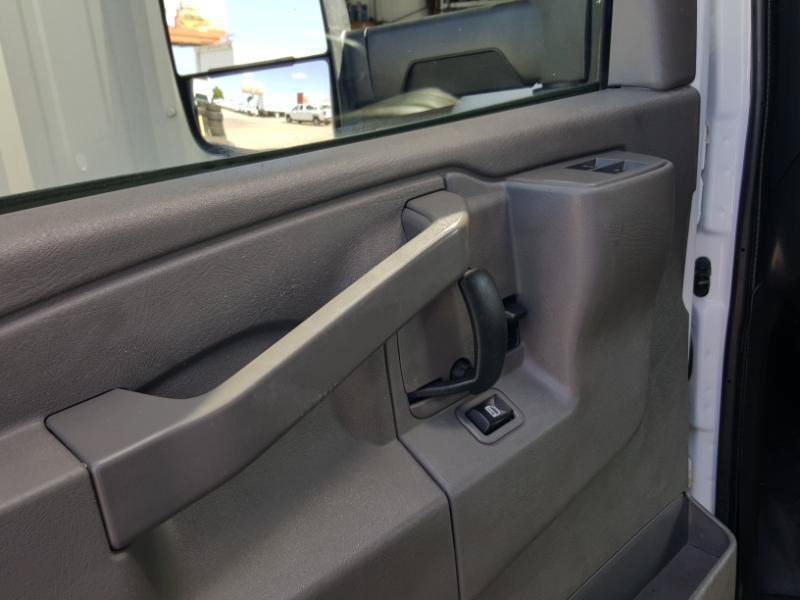Used 2023 Chevrolet Express 4500 Extended w/ Power Convenience Package RWD image 24