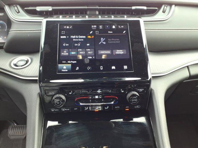 Used 2023 Jeep Grand Cherokee L Laredo image 10