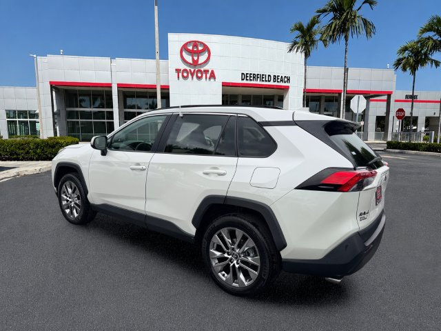 Certified 2021 Toyota RAV4 XLE Premium FWD image 5