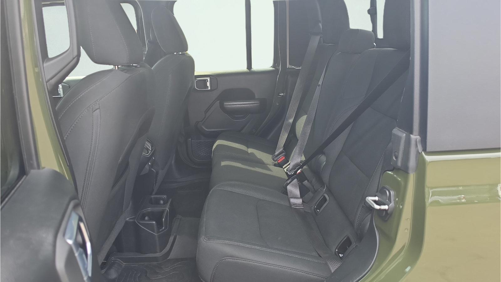 Used 2021 Jeep Gladiator Sport AWD/4WD image 19