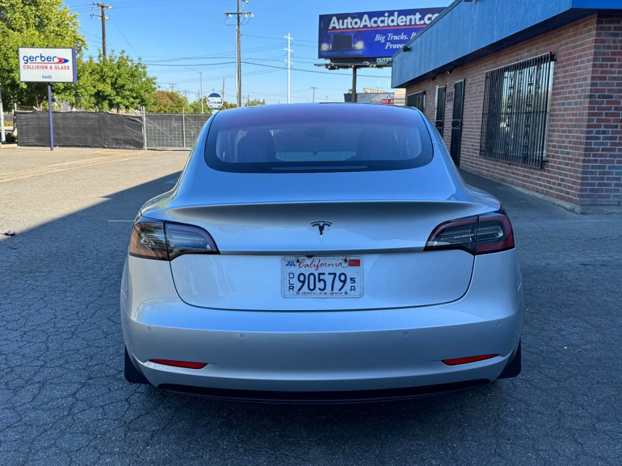 Used 2018 Tesla Model 3 Long Range RWD image 6