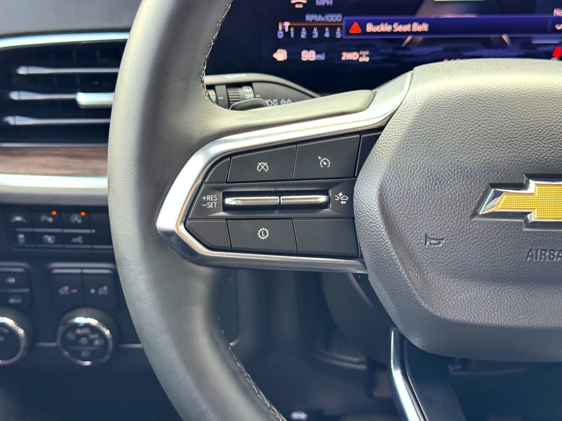 Used 2025 Chevrolet Tahoe LT w/ Comfort Package image 26