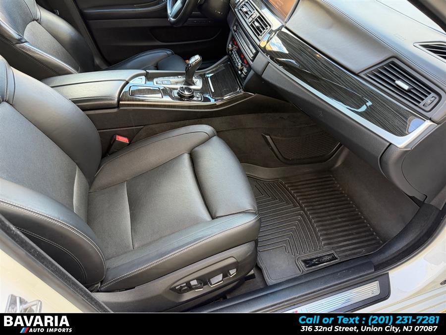 Used 2016 BMW 550i xDrive Sedan AWD/4WD image 24