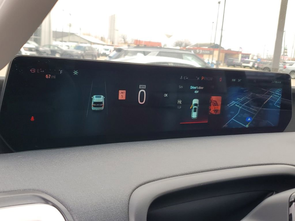 Certified 2025 Ford Expedition Active image 26