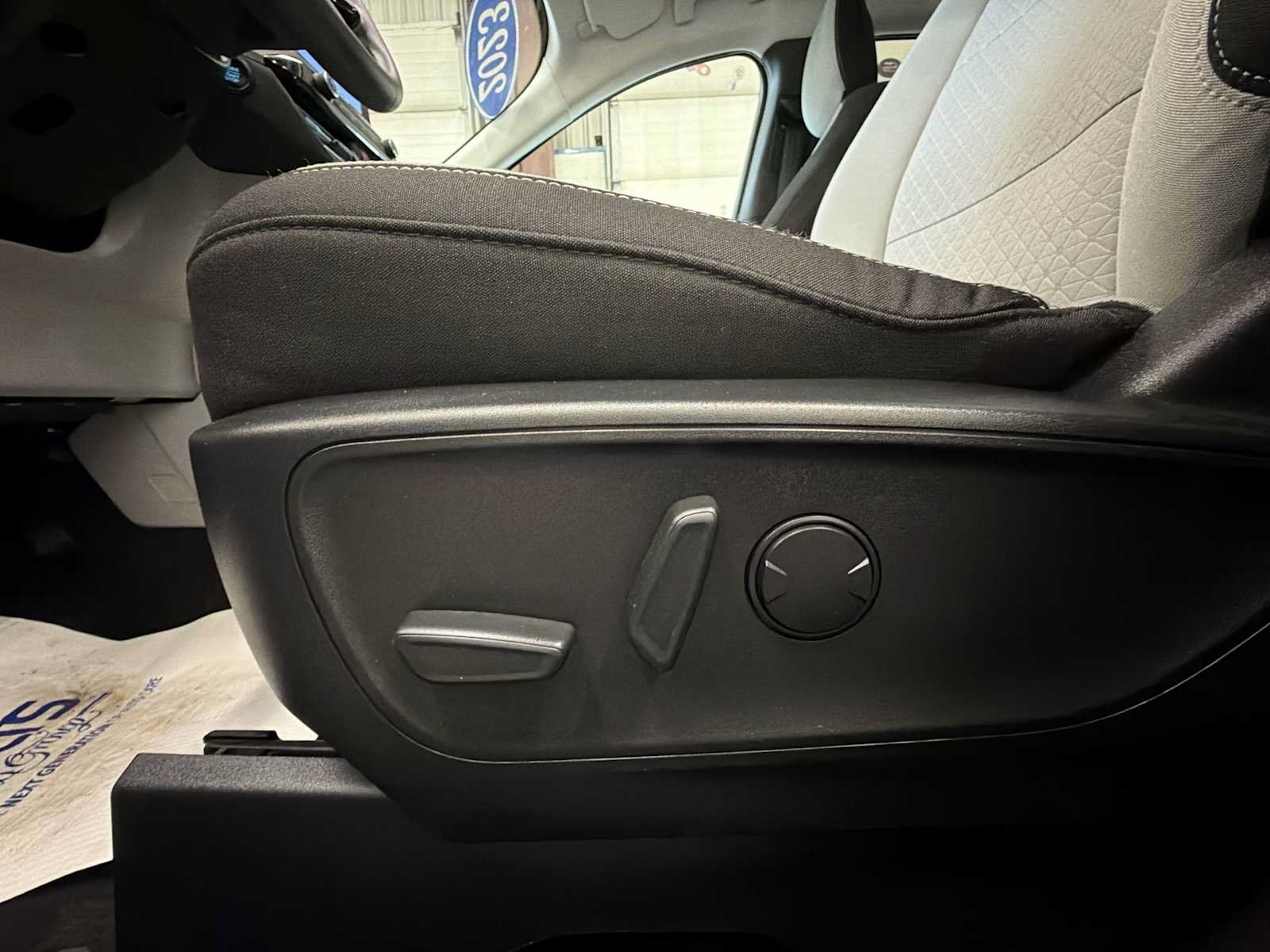 Used 2023 Ford Escape Active AWD/4WD image 14