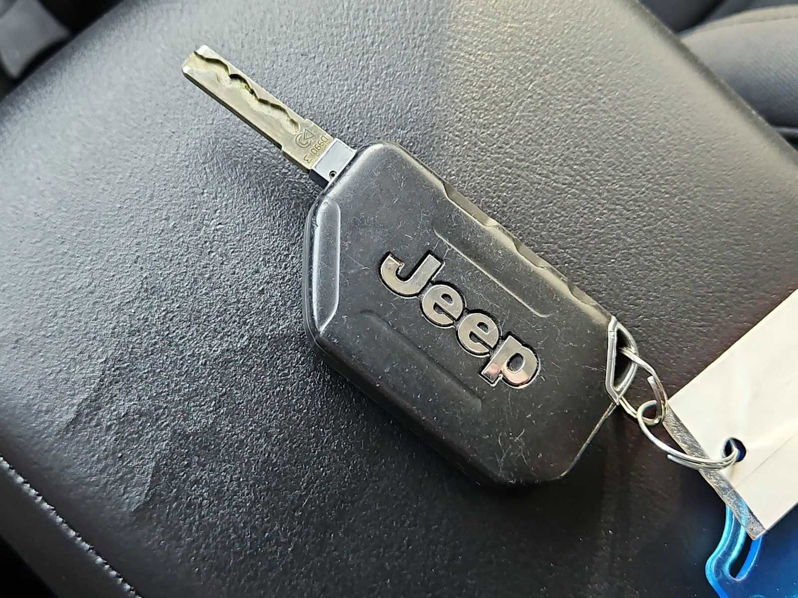 Used 2021 Jeep Wrangler Unlimited Sport image 32