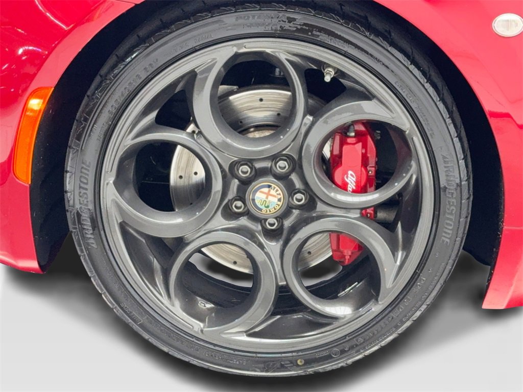 Used 2018 Alfa Romeo 4C Spider image 37
