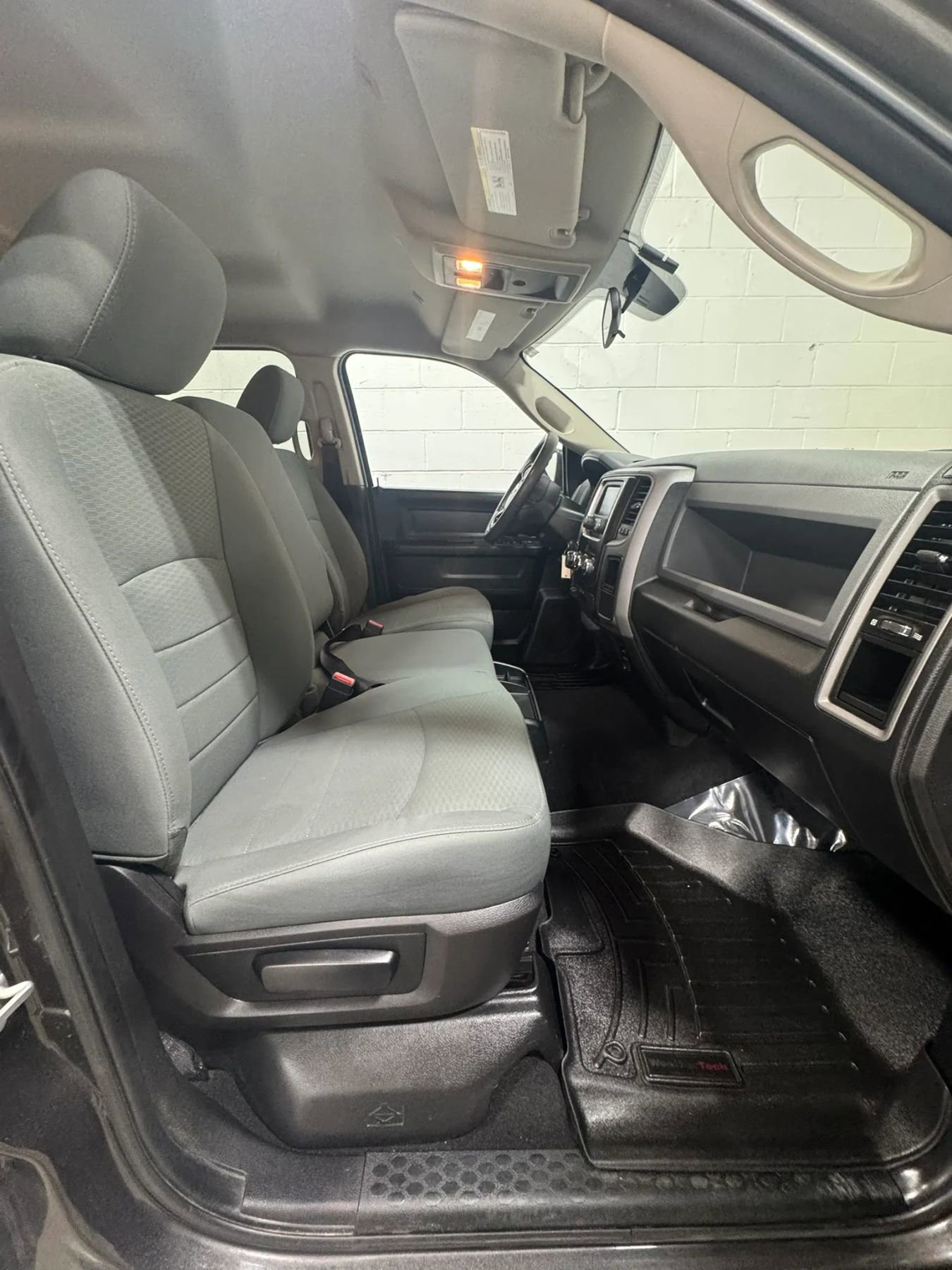 Used 2018 RAM 1500 Express w/ Express Value Package AWD/4WD image 25