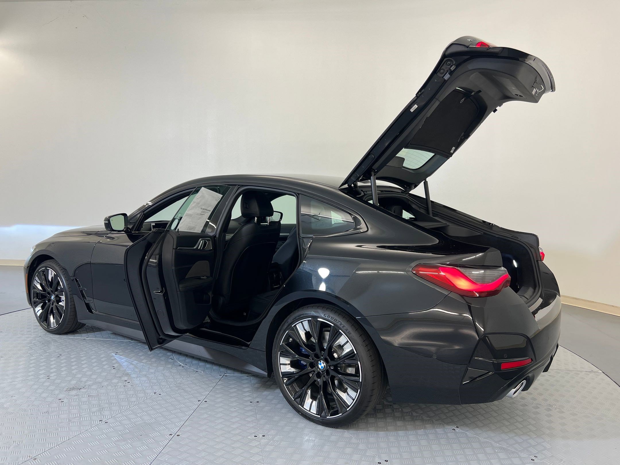 New 2026 BMW 430i xDrive w/ M Sport Package image 34