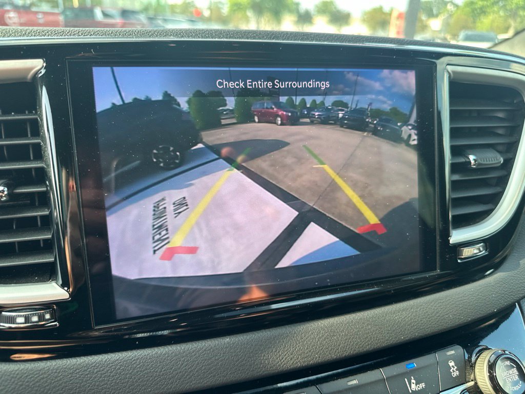Used 2025 Chrysler Pacifica Select FWD image 26