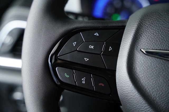 New 2026 Chrysler Pacifica Limited w/ S Appearance Package image 4
