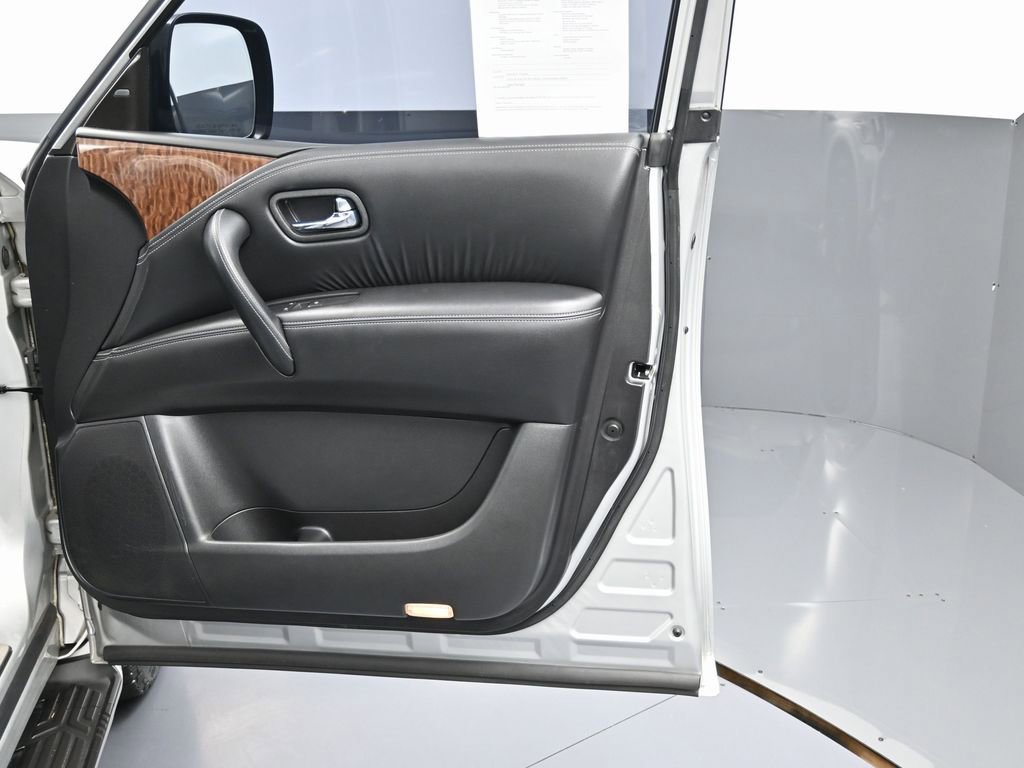 Used 2019 Nissan Armada Platinum w/ Captain's Chairs Package RWD image 40