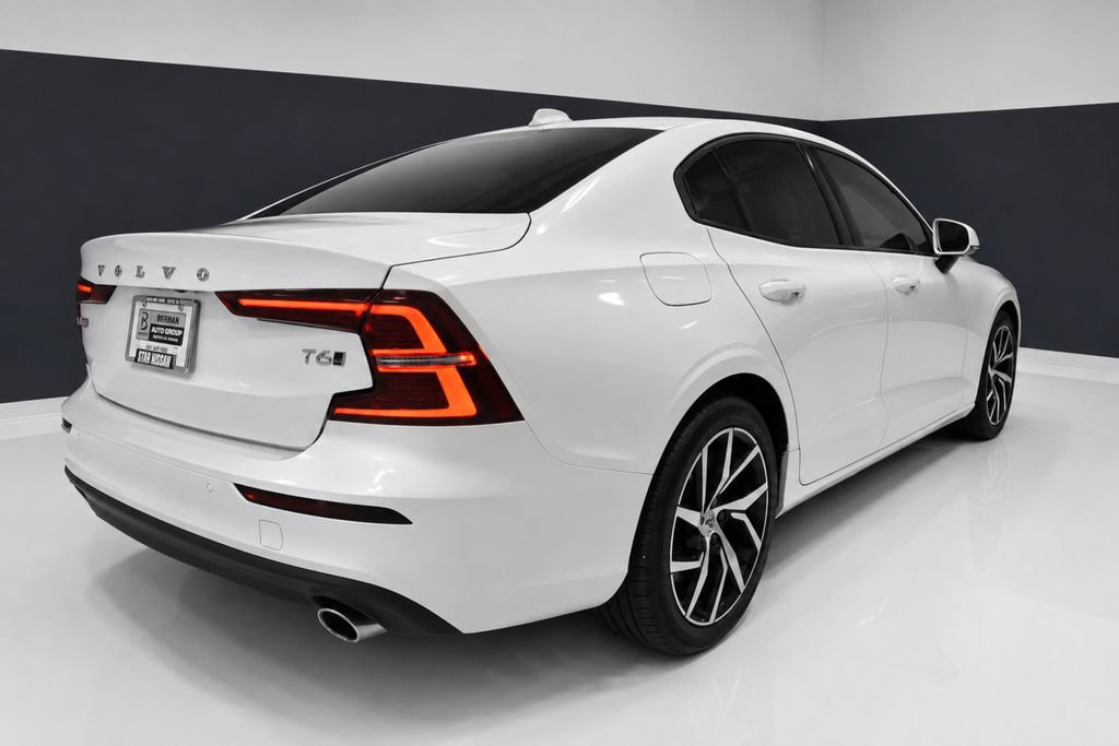 Used 2020 Volvo S60 T6 Momentum AWD/4WD image 8