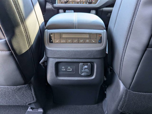 New 2025 Nissan Pathfinder Platinum w/ Cargo Package image 16