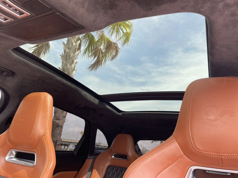 Used 2020 Jaguar F-PACE SVR image 28