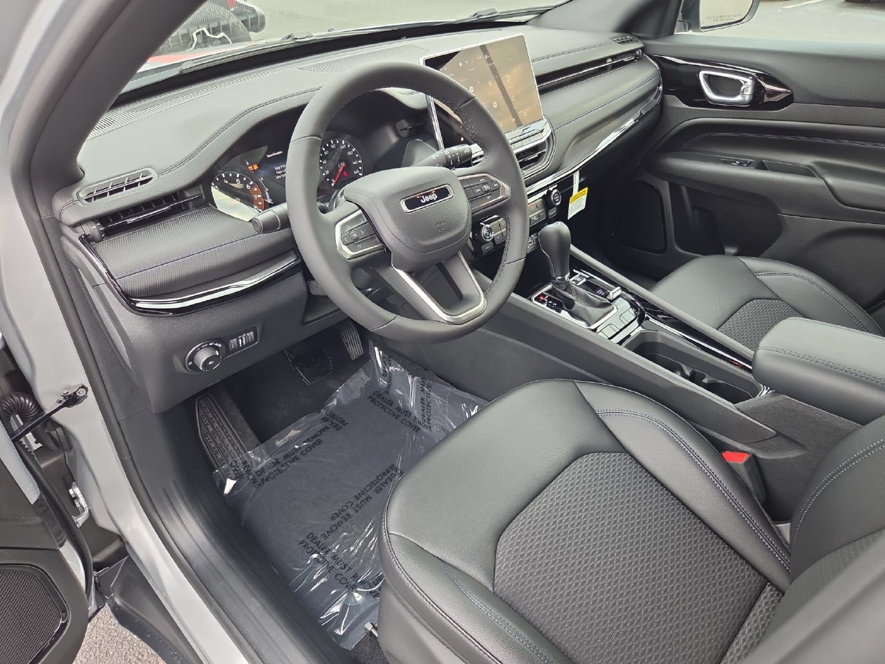 New 2026 Jeep Compass Latitude AWD/4WD image 18
