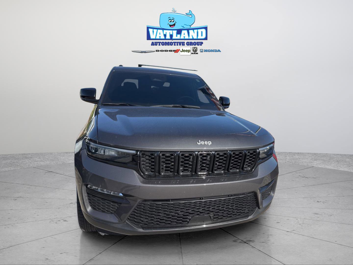 Certified 2024 Jeep Grand Cherokee Limited image 40