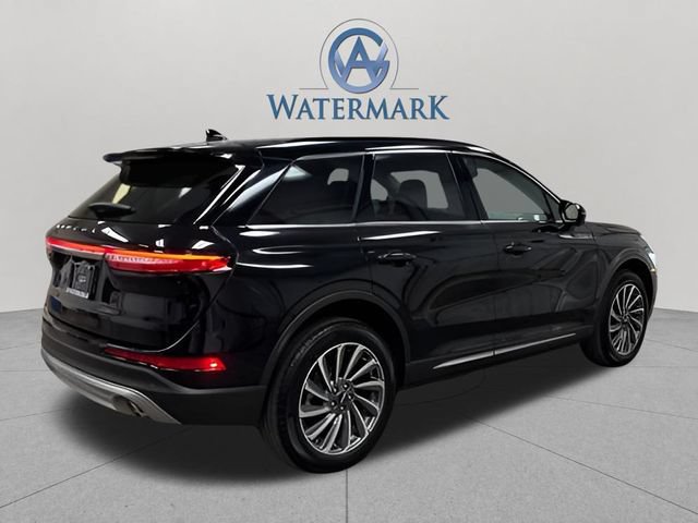 Used 2025 Lincoln Corsair Reserve w/ Equipment Group 202A FWD image 8