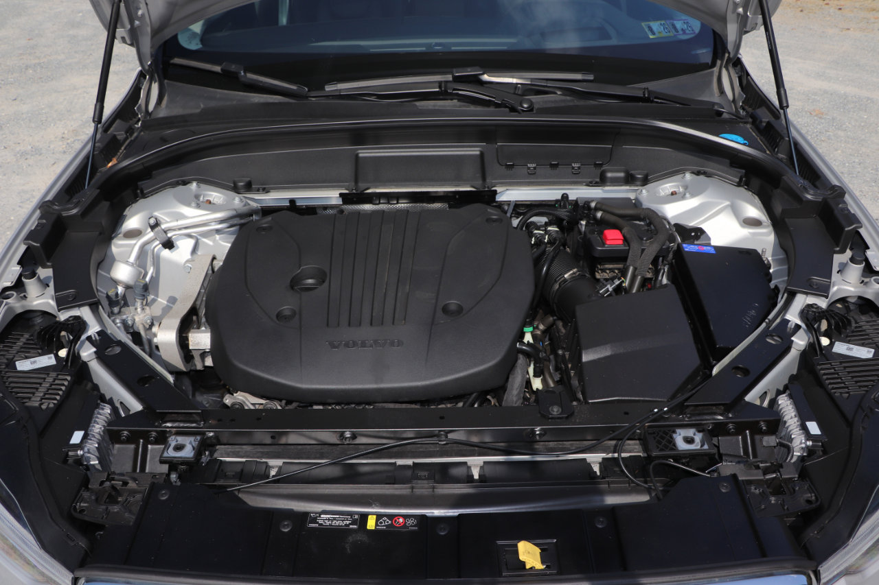 Used 2022 Volvo XC60 B5 Inscription w/ Advanced Package image 32