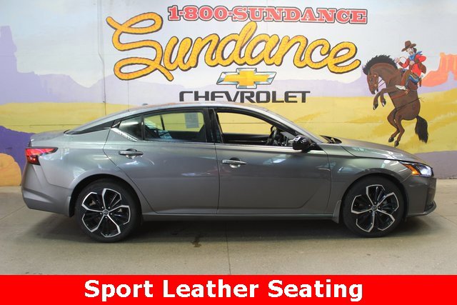 Used 2023 Nissan Altima 2.5 SR