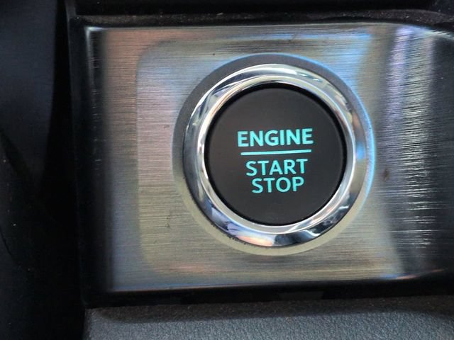Used 2024 Ford F350 Lariat w/ Lariat Ultimate Package AWD/4WD image 37