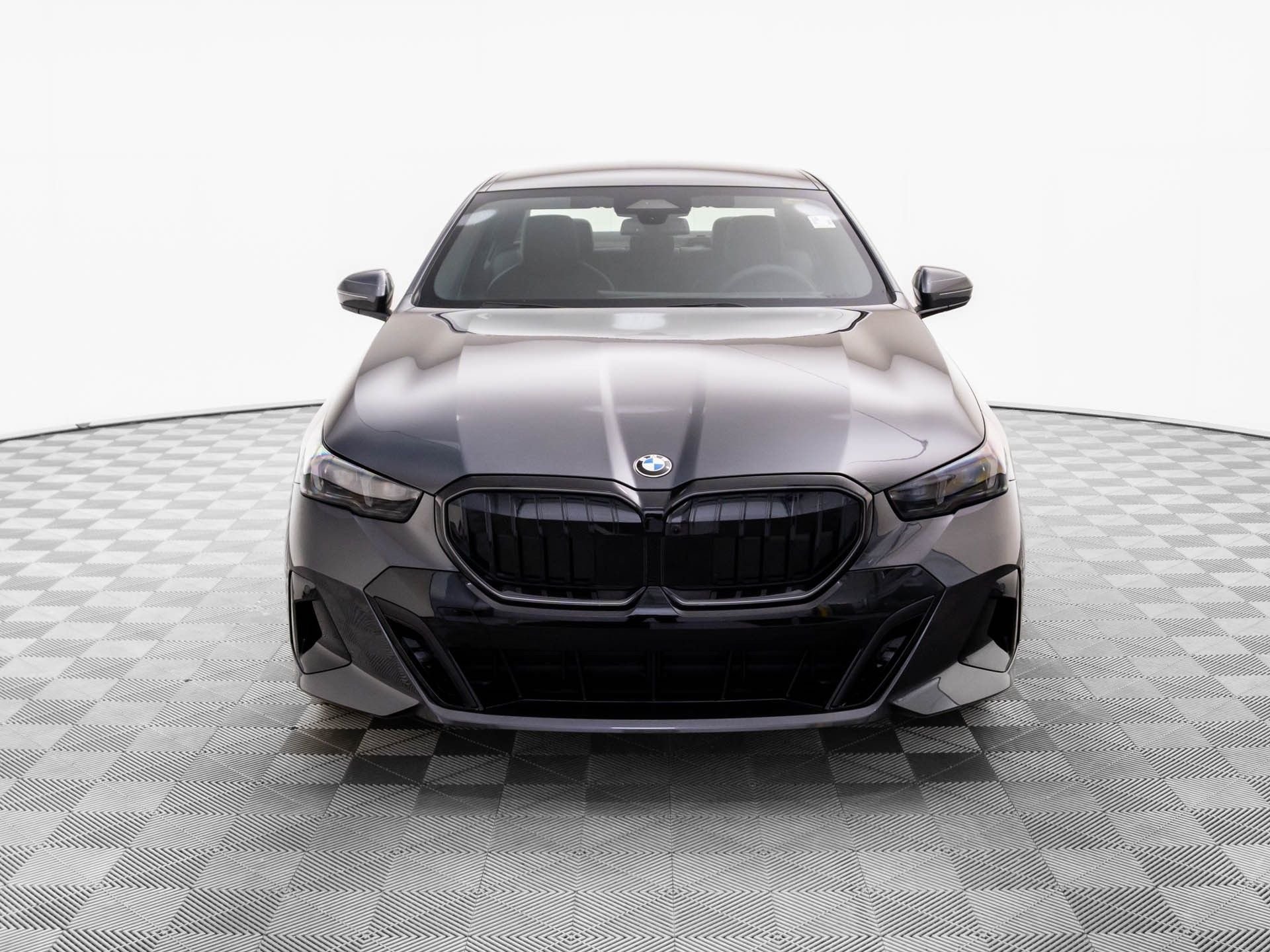 New 2026 BMW 530i xDrive w/ Executive Package AWD/4WD image 9