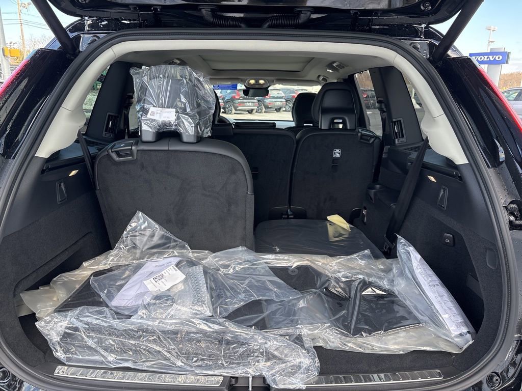 New 2026 Volvo XC90 T8 Ultra w/ Protection Package Premier image 46