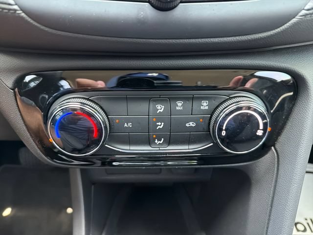 Used 2023 Buick Encore GX Preferred FWD image 14