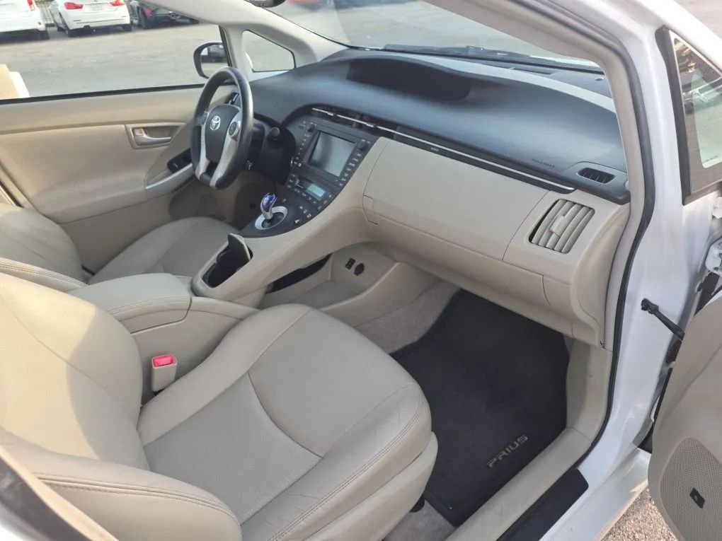 Used 2010 Toyota Prius One FWD image 11