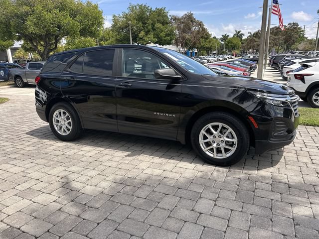Used 2022 Chevrolet Equinox LS w/ LS Convenience Package FWD image 15