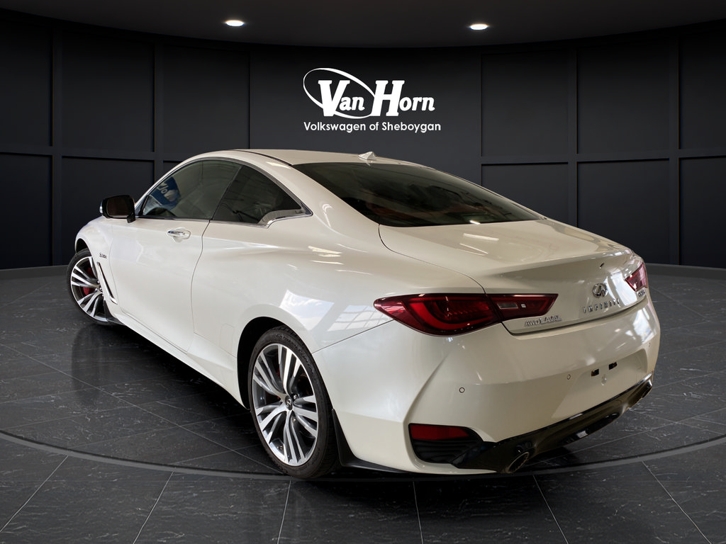 Used 2017 INFINITI Q60 Red Sport 400 AWD/4WD image 5