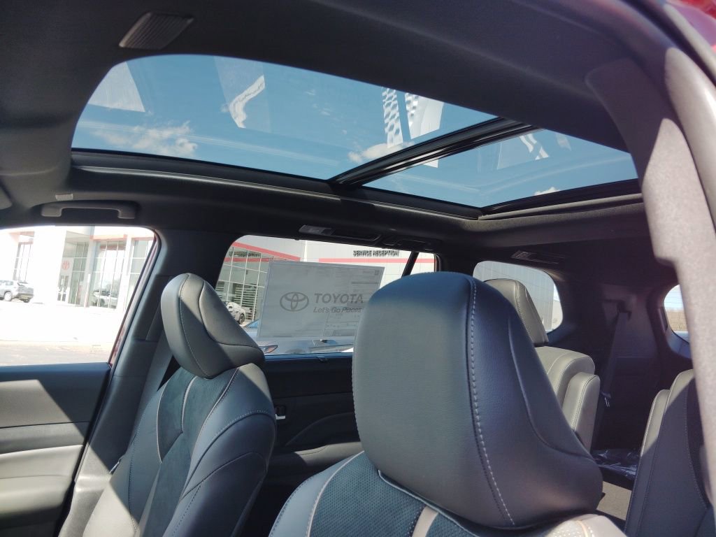 New 2026 Toyota Grand Highlander AWD Hybrid image 6