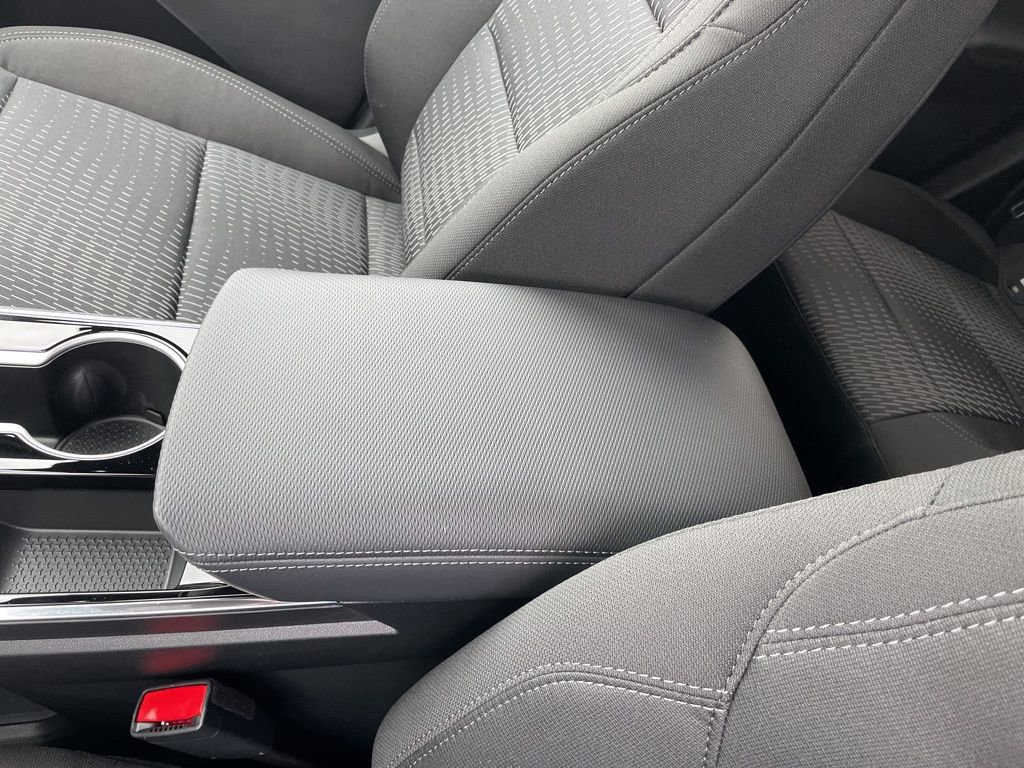 New 2026 Chevrolet Equinox LT w/ Safety and Technology Package image 38