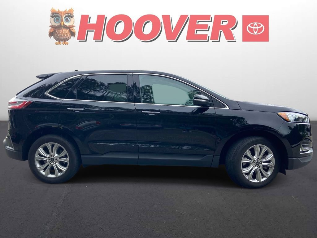 Used 2023 Ford Edge Titanium AWD/4WD image 2