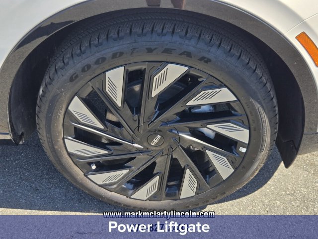New 2026 Lincoln Nautilus Reserve w/ Jet Appearance Package AWD/4WD image 17