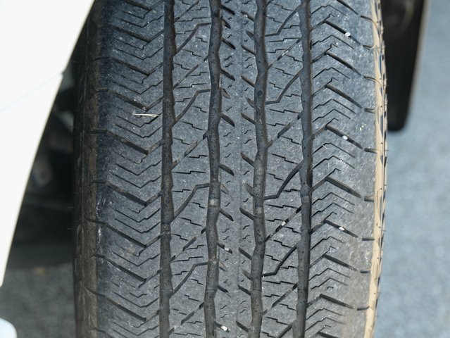 Used 2024 Ford F150 Platinum image 37