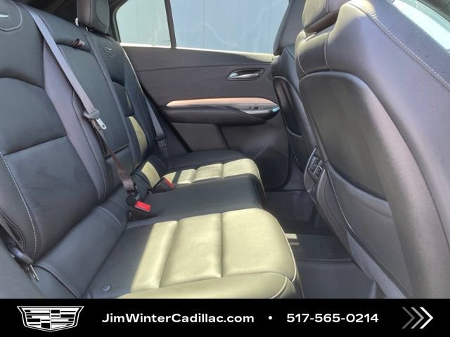 Used 2022 Cadillac XT4 Premium Luxury w/ Technology Package AWD/4WD image 16