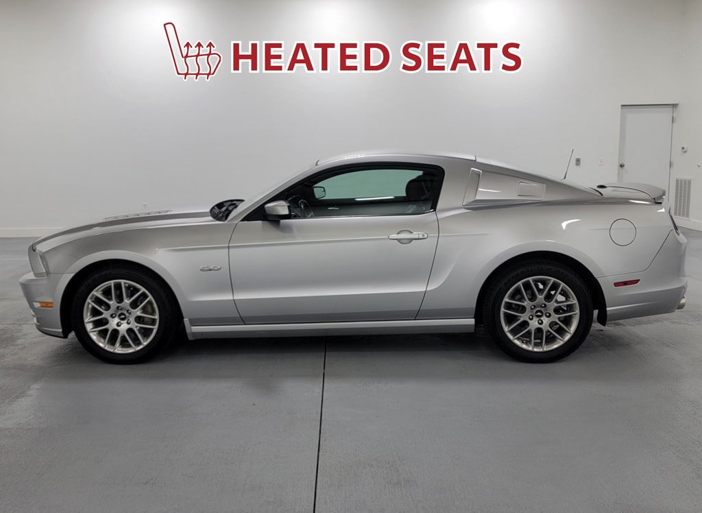 Used 2014 Ford Mustang GT Premium RWD image 5