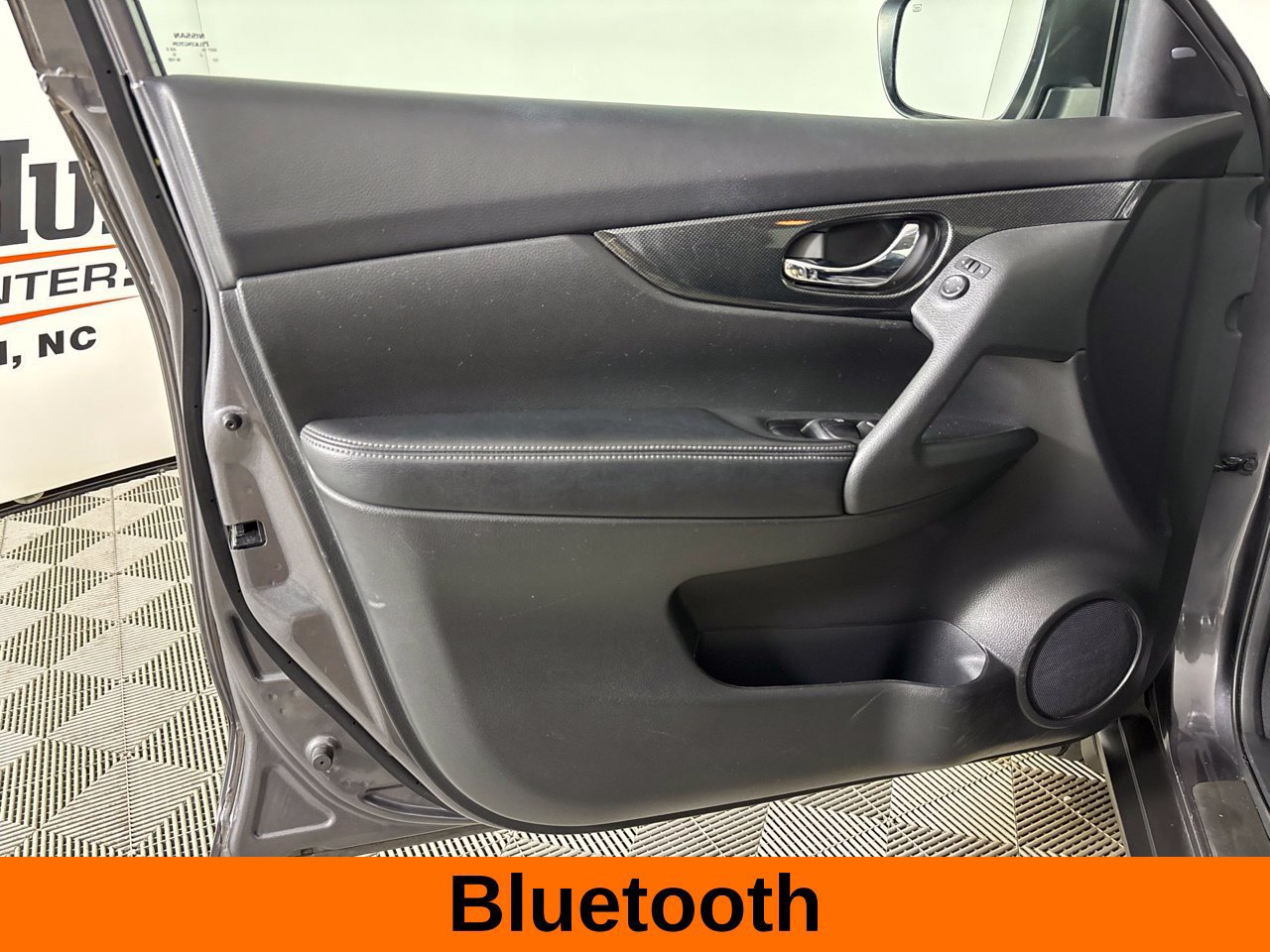 Used 2016 Nissan Rogue SL w/ SL Premium Package AWD/4WD image 10