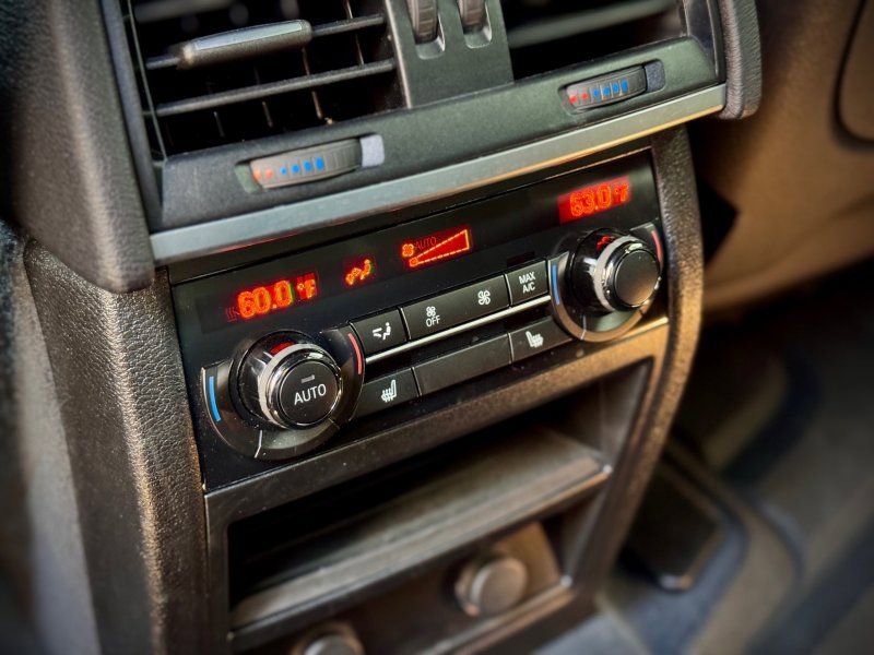 Used 2016 BMW X5 xDrive50i image 13