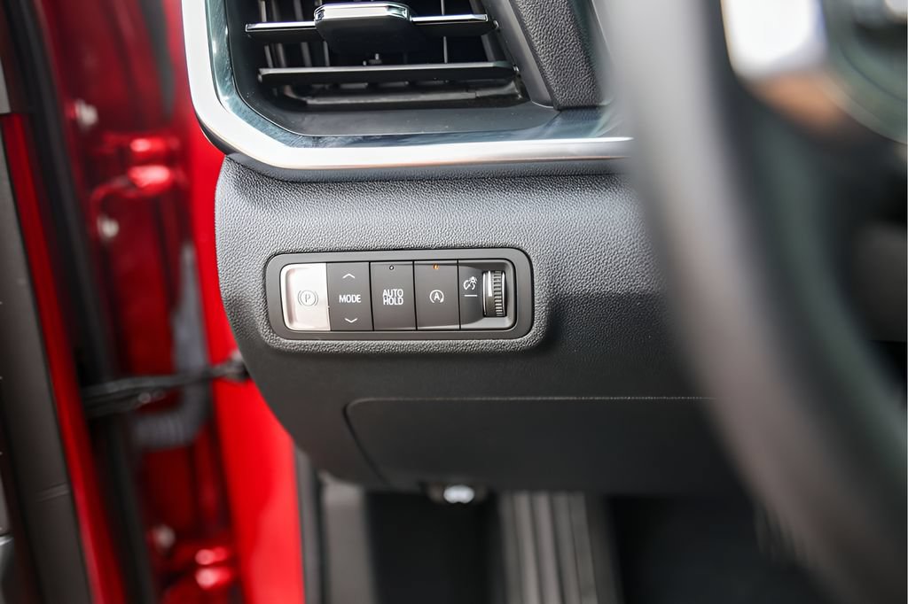 Used 2026 GMC Terrain Elevation w/ Elevation Premium Package FWD image 17