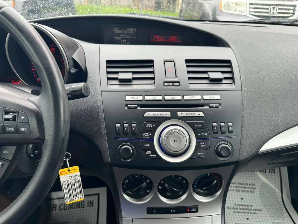 Used 2010 MAZDA MAZDA3 s Sport FWD image 17